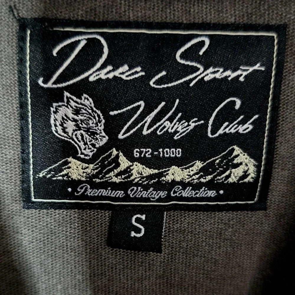 Darc Sport Men's‎ Wolves Club Family Forever Premium Tee T-Shirt Size Small - Picture 2 of 3